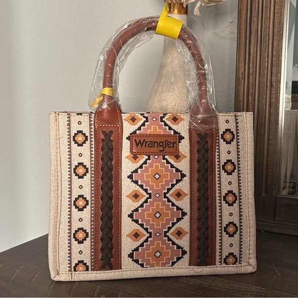 Wrangler Cream and Brown Geometric Tote Bag - Picture 5 of 5